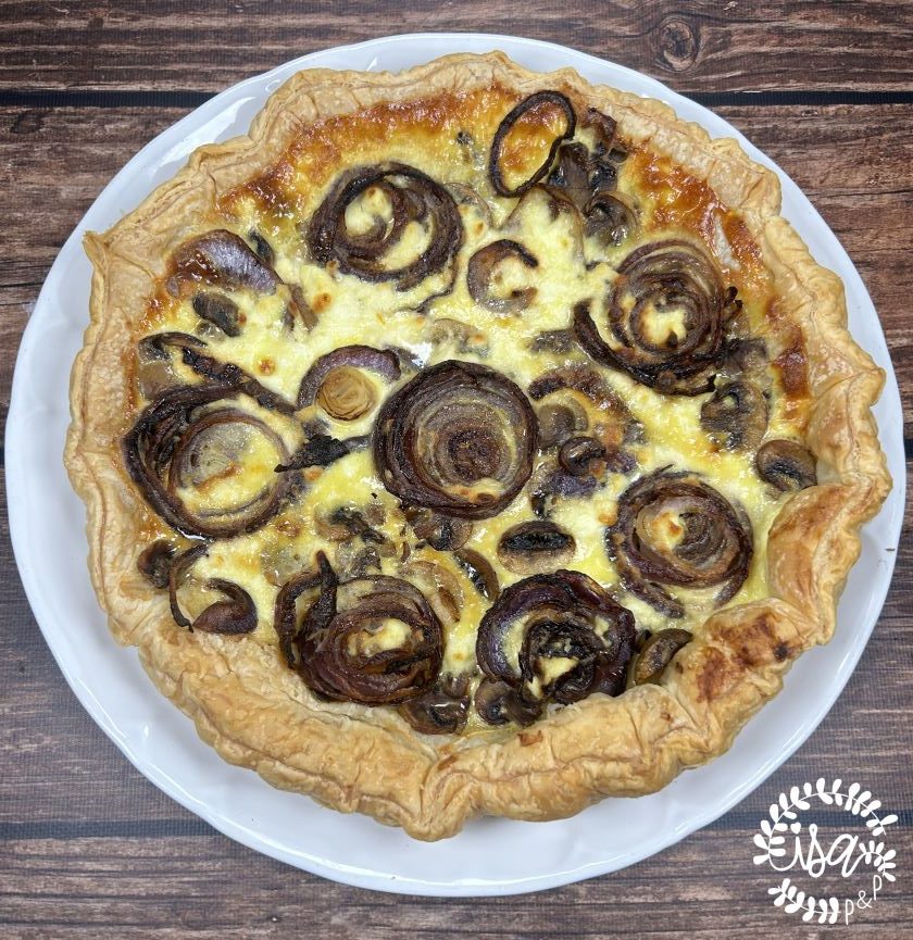 Quiche aux oignons rouges et aux champignons